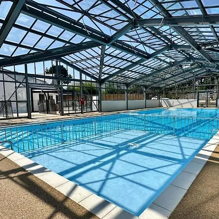 Vakantiepark Les De La Baule : De Standing 7 Personnes - Piscine