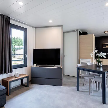 Les De La Baule : De Standing 7 Personnes - Piscine